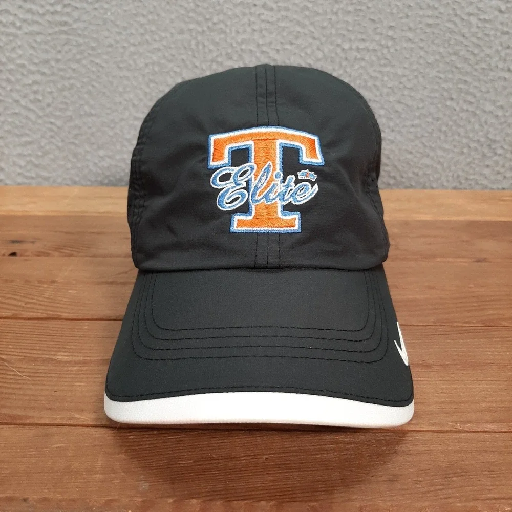 Nike Golf Hat Adult Black‎ White Strap Back Cap Elite T Swoosh Golfing Preppy